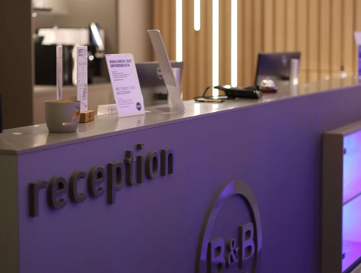 Rezeption in B&B HOTEL Frankfurt (Oder)
