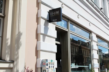 11-line Galerie und Caffè-Bar