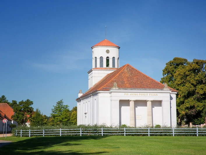 Schinkel-Kirche Neuhardenberg