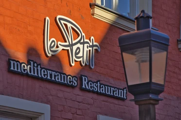 Le Petit außen
