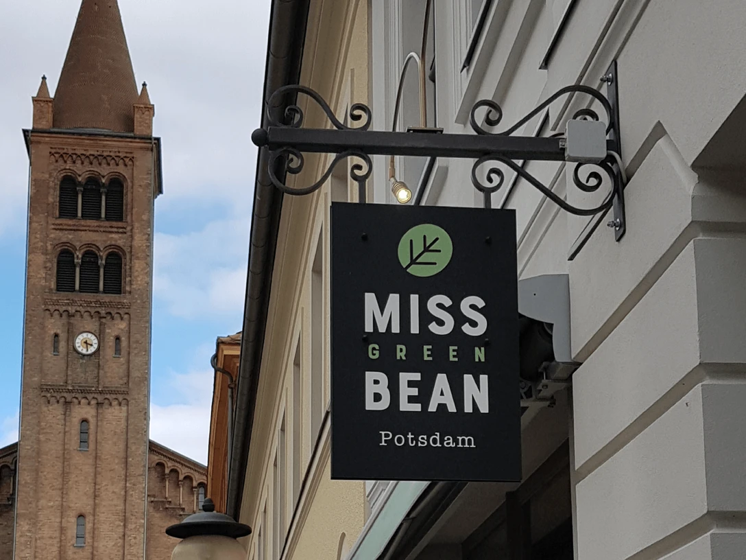 Miss Green Bean in Potsdam
