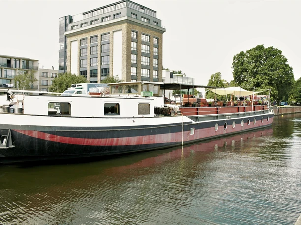 Schiffsrestaurant "John Barnett"