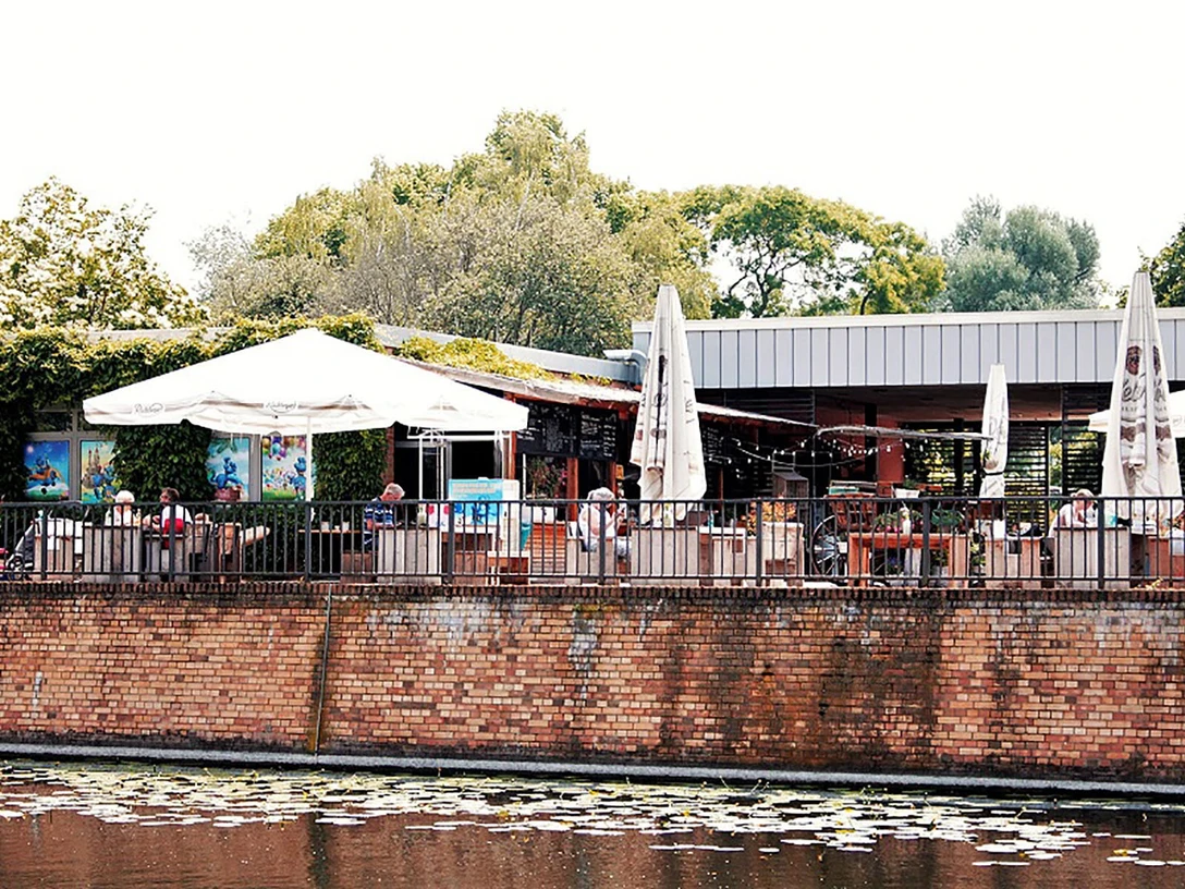 Theos Inselcafe auf der Freundschaftsinsel