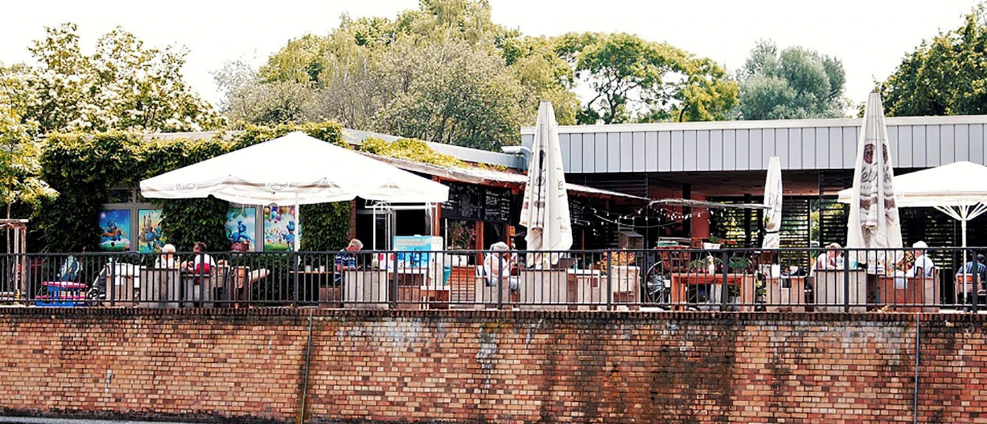 Theos Inselcafe auf der Freundschaftsinsel