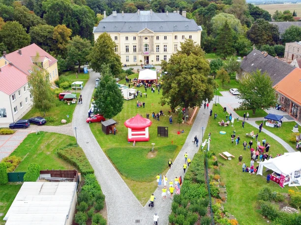 Campus Schloss Trebnitz