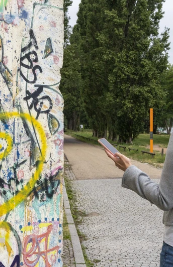 Mauerrest an der Villa Schöningen in Potsdam