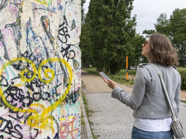 Mauerrest an der Villa Schöningen in Potsdam