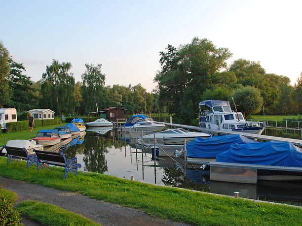 Campingplatz Yachthafen Eden