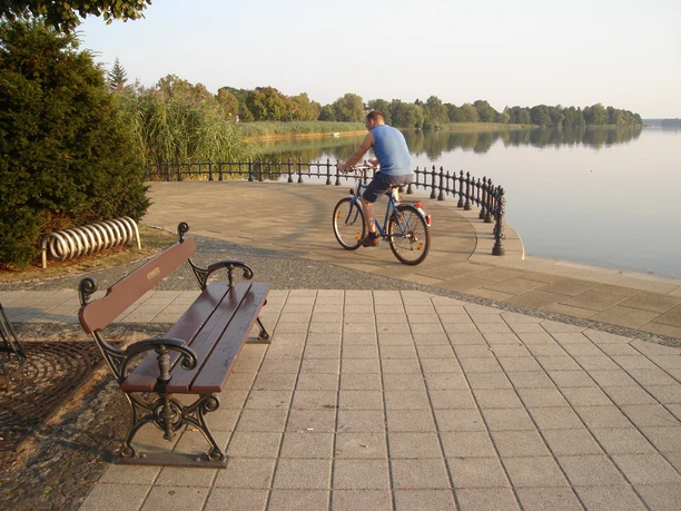 Fahrradverleih & E-Bike-Station