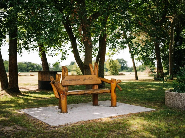 Bank zum Rosengarten