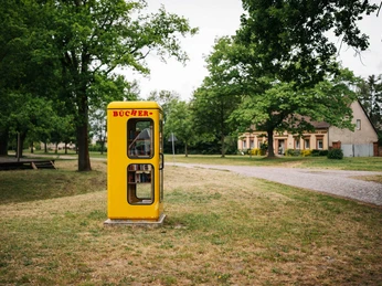 Bücherschrank Garlitz