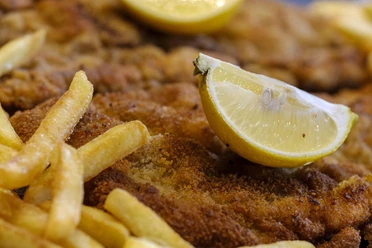 Schnitzel mit Pommes