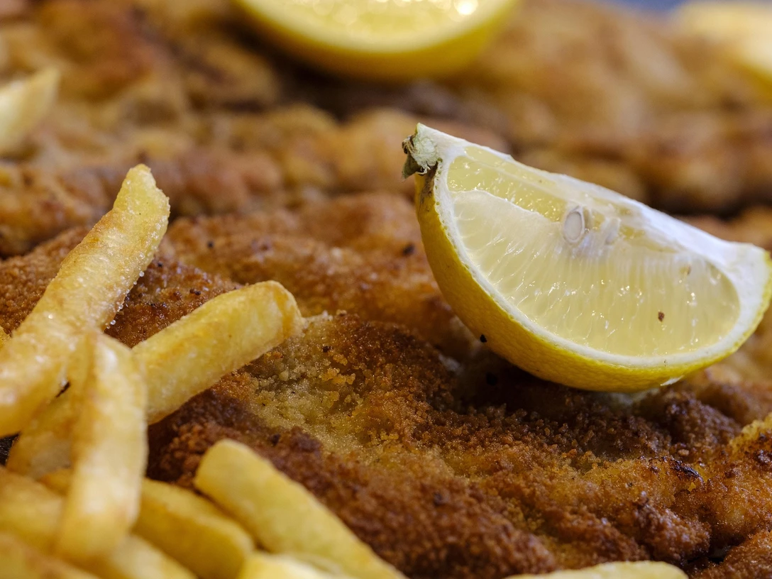 Schnitzel mit Pommes