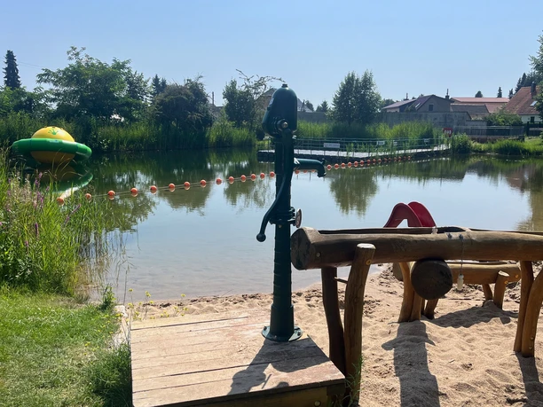 Wasserspiele im Naturbad Dippmannsdorf
