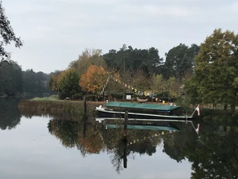 Treidelkahn im Friedrich Wilhelm Kanal