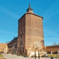 Bergfried und Innenhof