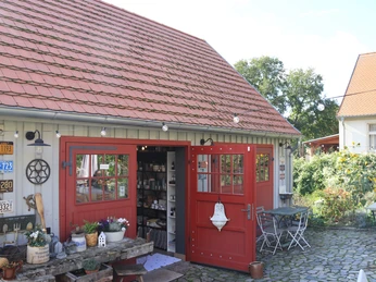 Eingang in Butik und Café