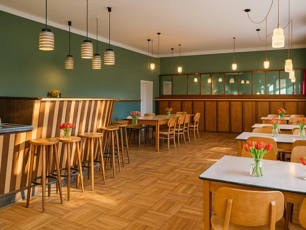 Spiegelsaal Kulturhaus Locktow