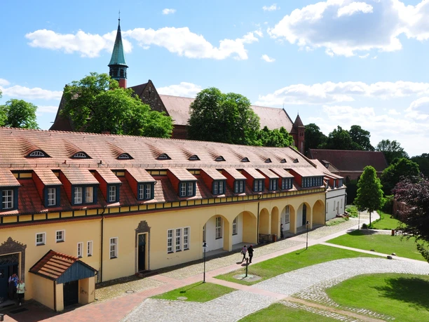 Klosterhotel Lehnin - Amtshof mit Elisabethhaus