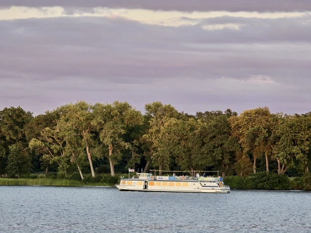 Bad Saarow Schifffahrt Sonnenuntergang
