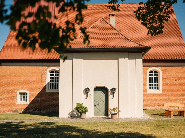 Dorfkirche Börnicke Eingang Dorfkirche Börnicke Eingang