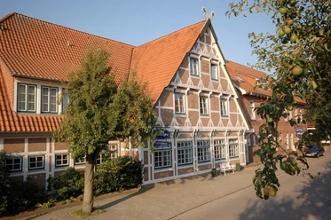 Hotel und Restaurant im modernen Fachwerkhaus