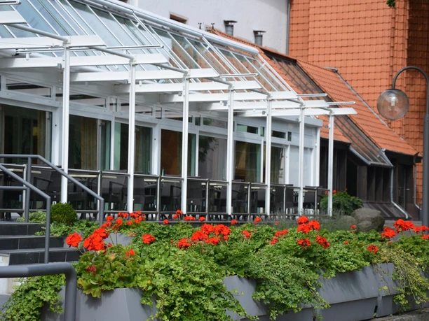 Hotel Ratskeller in Salzgitter-Bad, Sonnenterrasse von außen