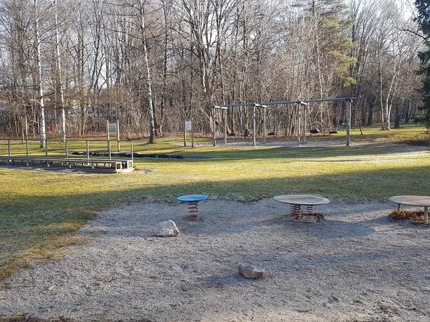 Outdoor Gym am Flaucher Balancegeräte