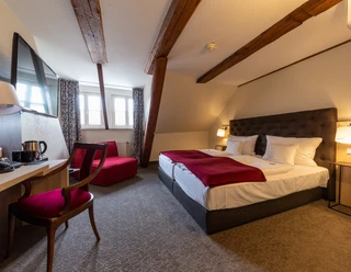 BEST-WESTERN Hotel Schlossmühle in Quedlinburg - Morgenstimmung im Innenhof