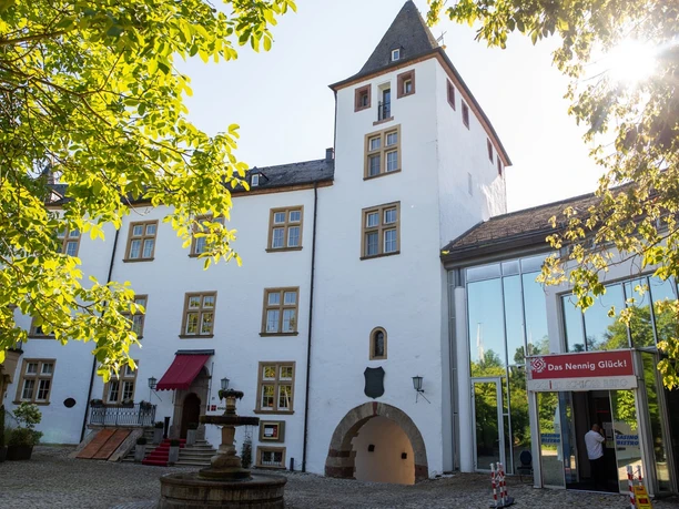 Casino Schloss Berg 32 www