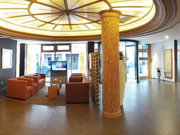 hotel-niedersachsen-foyerundrezeption