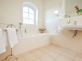 Beispiel Vollbad Kino-Hotel Meyer Harsefeld