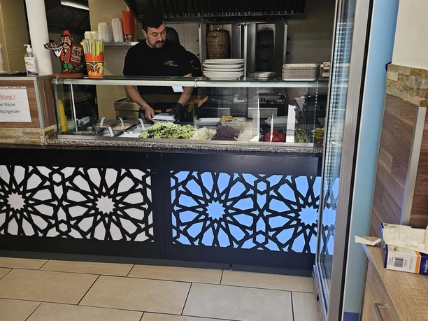Haci Döner Pizzeria 2