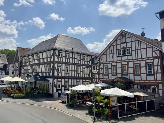 Innenstadt Biedenkopf mit Reich der Mitte