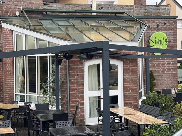 Simis Eat & Meat - Terrasse