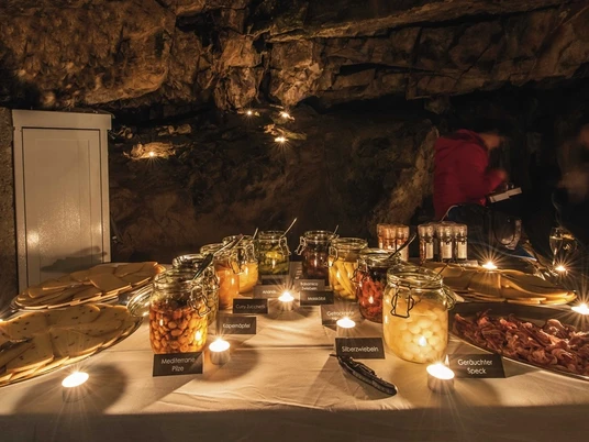 Höhlenraclette02 2019