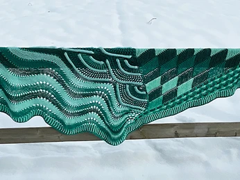 Tuch Vivienne nach Anleitung von Strickdesigner Stephen West