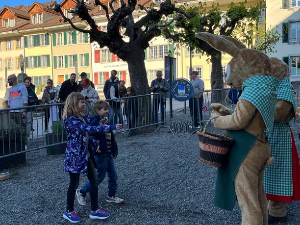 Osterhasen-Paar - Chorgemeinschaft Unterseen