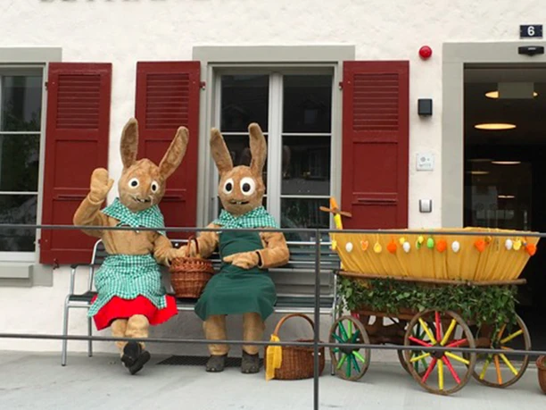 Osterhasen-Paar - Chorgemeinschaft Unterseen