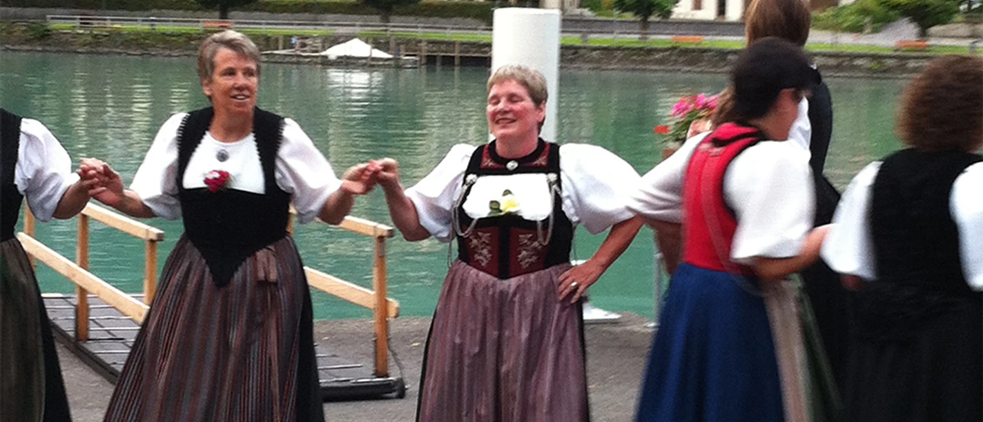Quaikonzert Trachtengruppe & Jodlerklub Bönigen & Stadelörgeler