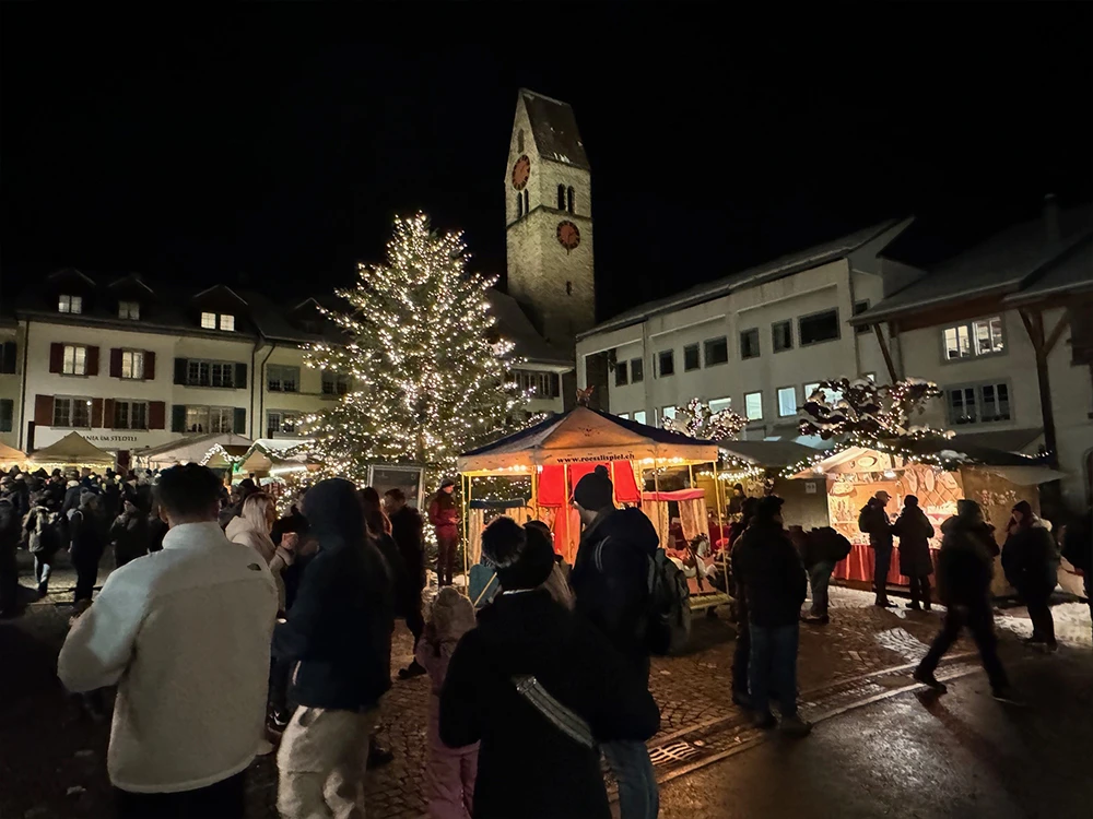 Adväntsmärit und Chilchefescht Unterseen