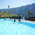 Schwimmbad mit Harder