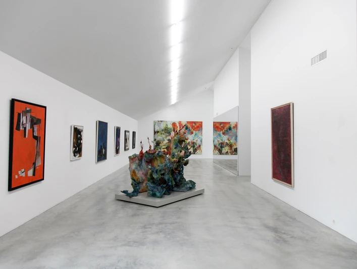 Installationsansicht aus dem Kunst-Depot der Galerie Henze & Ketterer