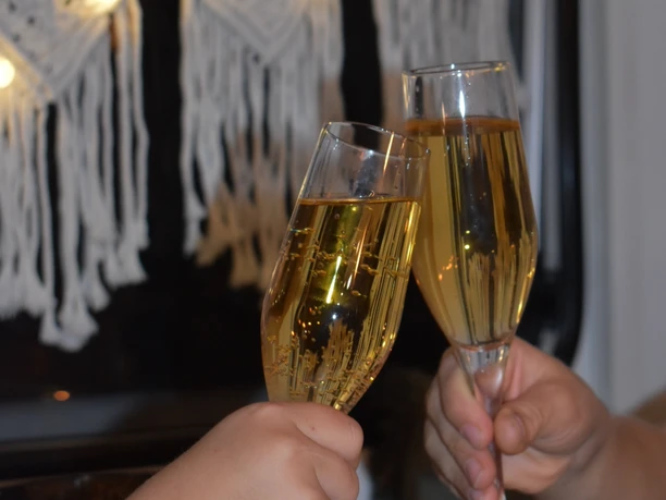 Romantisches Fonduedinner mit Übernachtung im Boho-Wohnwagen