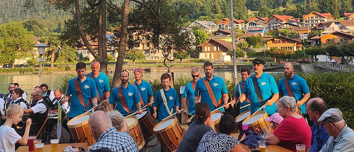 Quaikonzert Musikgesellschaft Bönigen & Tambourenverein Matten