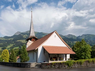 Kirche Diemtigen Sommer