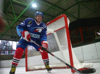eissporthalle-willingen-eishockey c) y-site.de.jpg