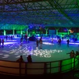 eissporthalle-willingen-eisdisco-gruen c) kurbetrieb-willingen.jpg