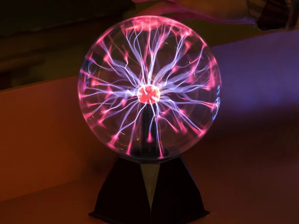 18_Expermenta_Kugel_Butschkus