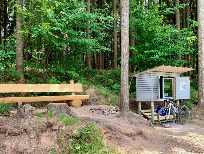 Rastplatz "Über'm Kapelleckhof" mit Selbstbedienungsangebot
